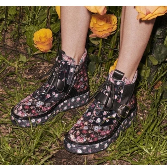 Coach  x Tabitha Simmons - Picture 11 of 11